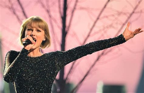 AT&T unveiled its streaming TV service, DirecTVNow, which will offer more than 100 channels for $35 a month and a Taylor Swift show. By clicking 